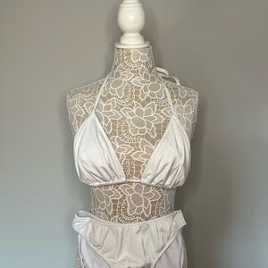 VENUS White Bikini Set